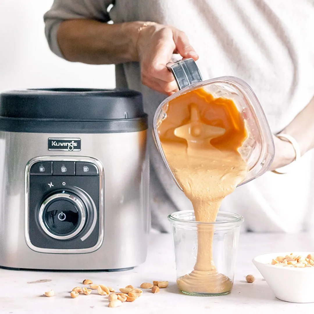Der mitgelieferte Vakuum-Tumbler des Kuvings SV-500ME